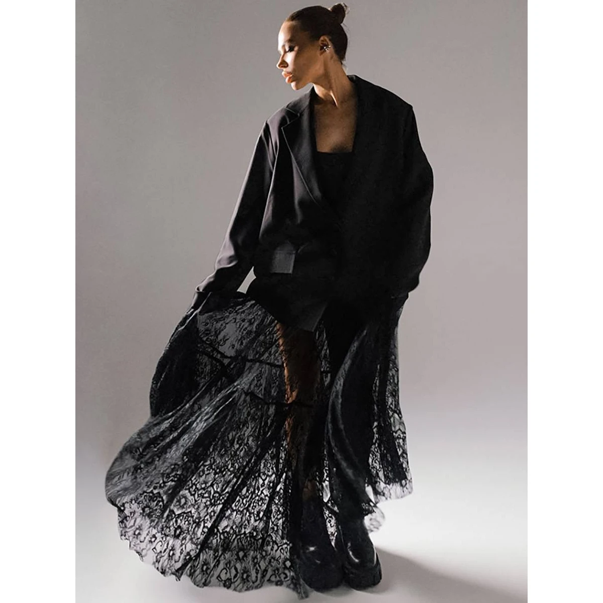 

Black Lace Long Half-length Skirt Sexy Style See-through Elegant Atmosphere Spring Summer New Arrival Women's Fashion Dress