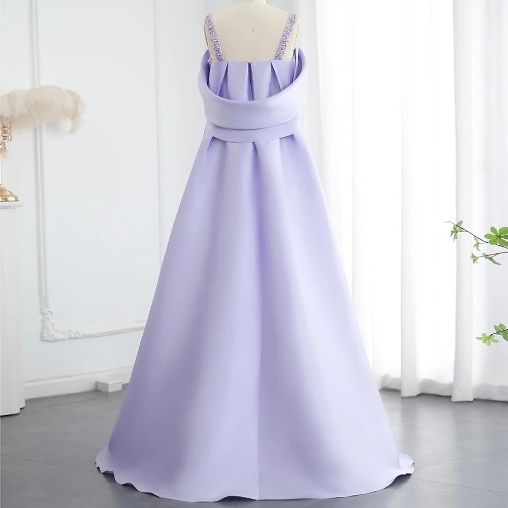 فساتين سهرة مخصصة على شكل حرف A بطول الأرض ورقبة على شكل حرف V بدون أكمام فستان حفلات أنيق بطيات كريستالية بدون ظهر ثنيات للحفلات