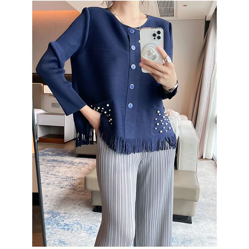 

Новое плиссированное модное свободное пальто-кардиган с бисером, женственное элегантное плиссированное пальто Lssey Miyake Joker, мягкое и удобное уникальное пальто