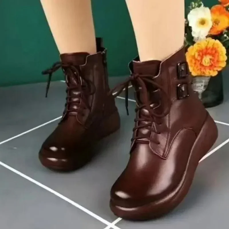 Botas grossas de neve quente de pelúcia para mulheres, tornozelo com zíper Faux Fur, confortáveis, antiderrapantes, saltos planos, sapatos de algodão, inverno, novo