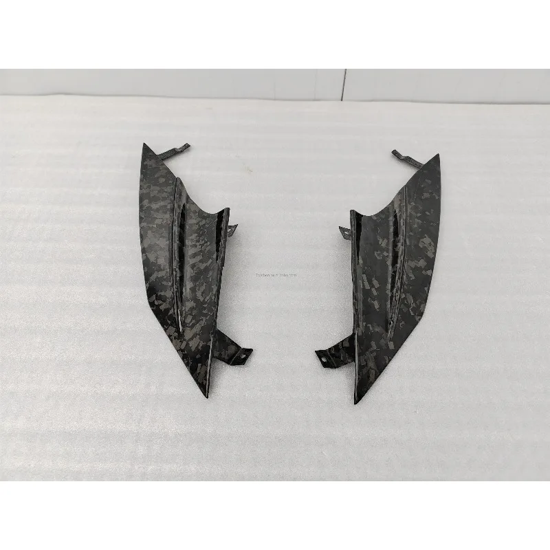 Dry Carbon Fiber Front Light Air Vents Top Head Light Trim Carbon Black Polished Decorative Stripe