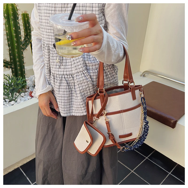 

Женская лоскутная сумка-тоут, однотонная кожаная сумка через плечо с цепочкой, корейская повседневная модная женская сумка большой вместимости