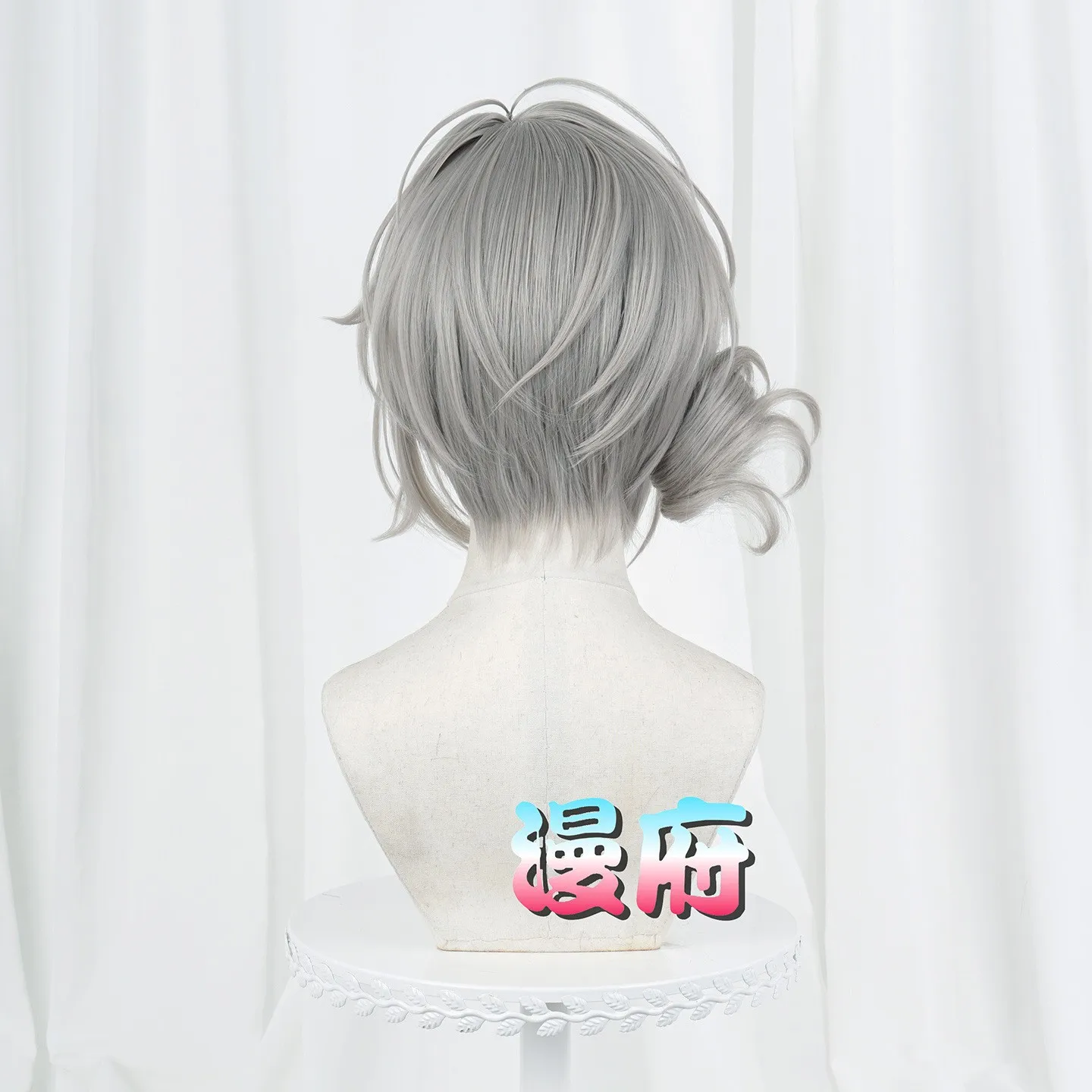 Reverse: 1999 Vertin cosplay wig with a bun short Grey hair adult version simulation scalp Halloween Carnival Party Props view 5