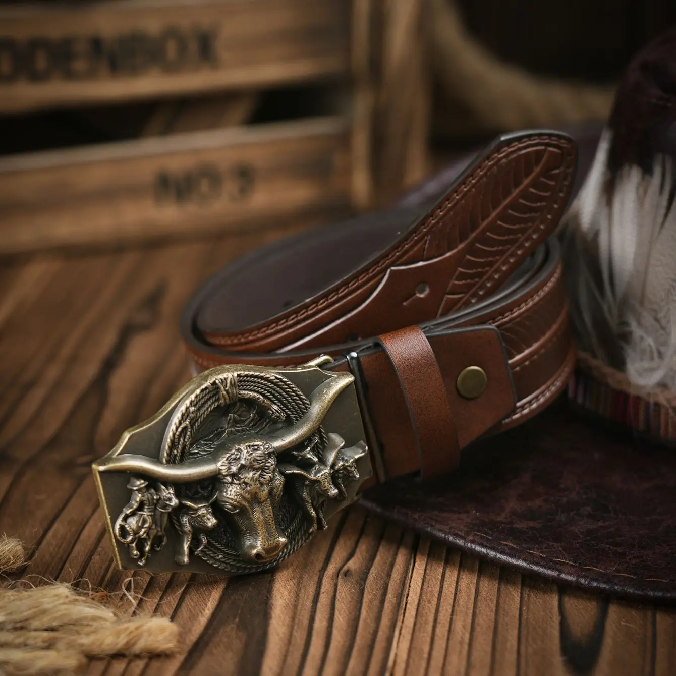 Ein lässiger Retro-Gürtel im Western-Stil für Herren und Damen! PU-Ledergürtel mit Metallschnalle, geeignet für den täglichen Arbeitsgebrauch – Detail 4