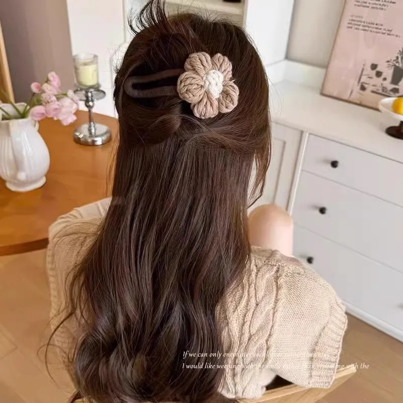 Vintage Wool Flower Large Duckbill Hair Clip For Women Sweet Hair Ornament Hairpin Barrettes Winter Fashion Hair Accessories