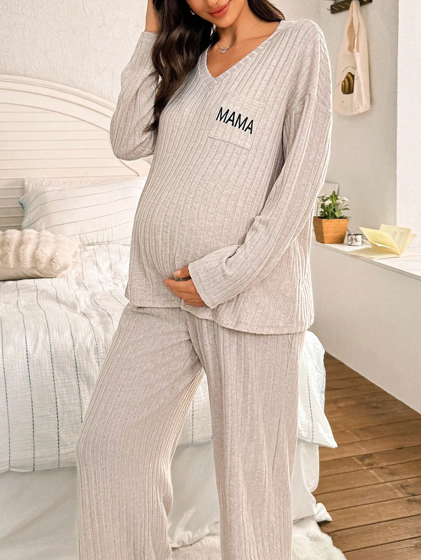 

Женский комплект для беременных с V-образным вырезом, длинными рукавами, в рубчик, с вышивкой букв и карманом