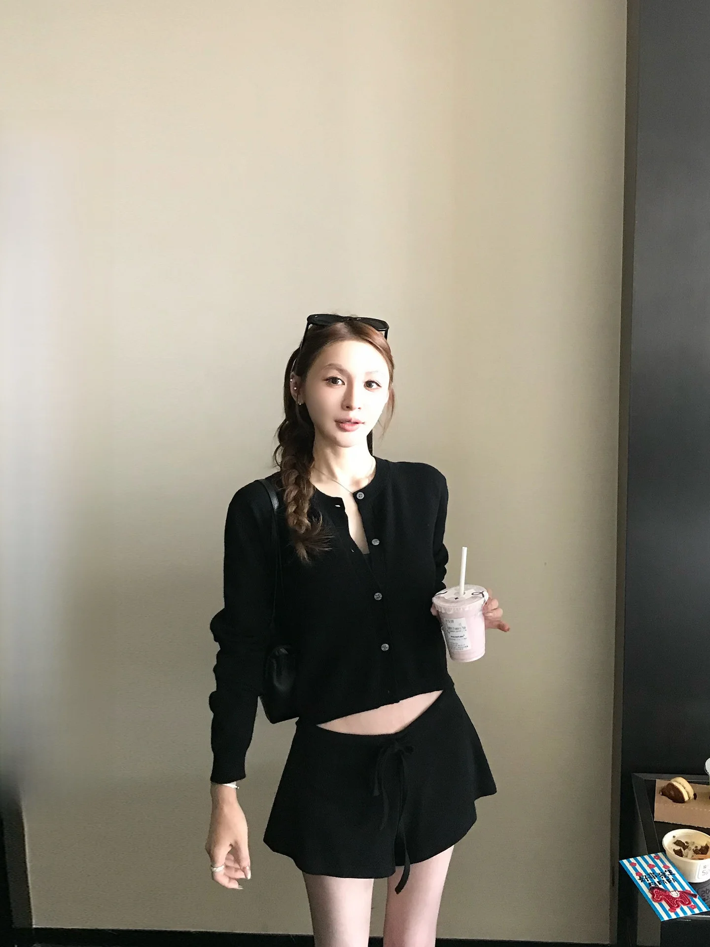 

Skk Store Sugar Sweet Milk Wool 100% Merino Ultrafine Wool Sweater Cardigan Set Women's Sleeveless round Neck Button Style Ca...