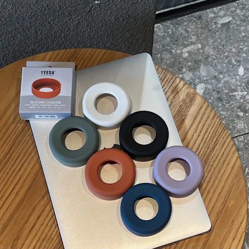 

Silicone Anti Slip Bottom Cover Protective Universal Water Bottle Bottom Sleeve Cover Water Bottle 71mm to 75mm Diameter