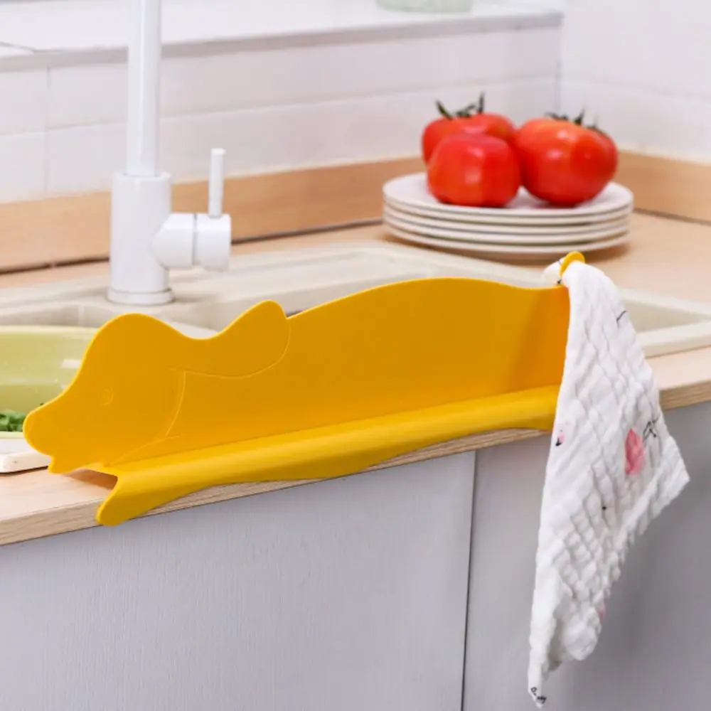 New Silicone Sink Splash Guard Sucker Anti-water Board Splash Water Baffle Kitchen Tools Cute Dog Shape Basin Sink Board