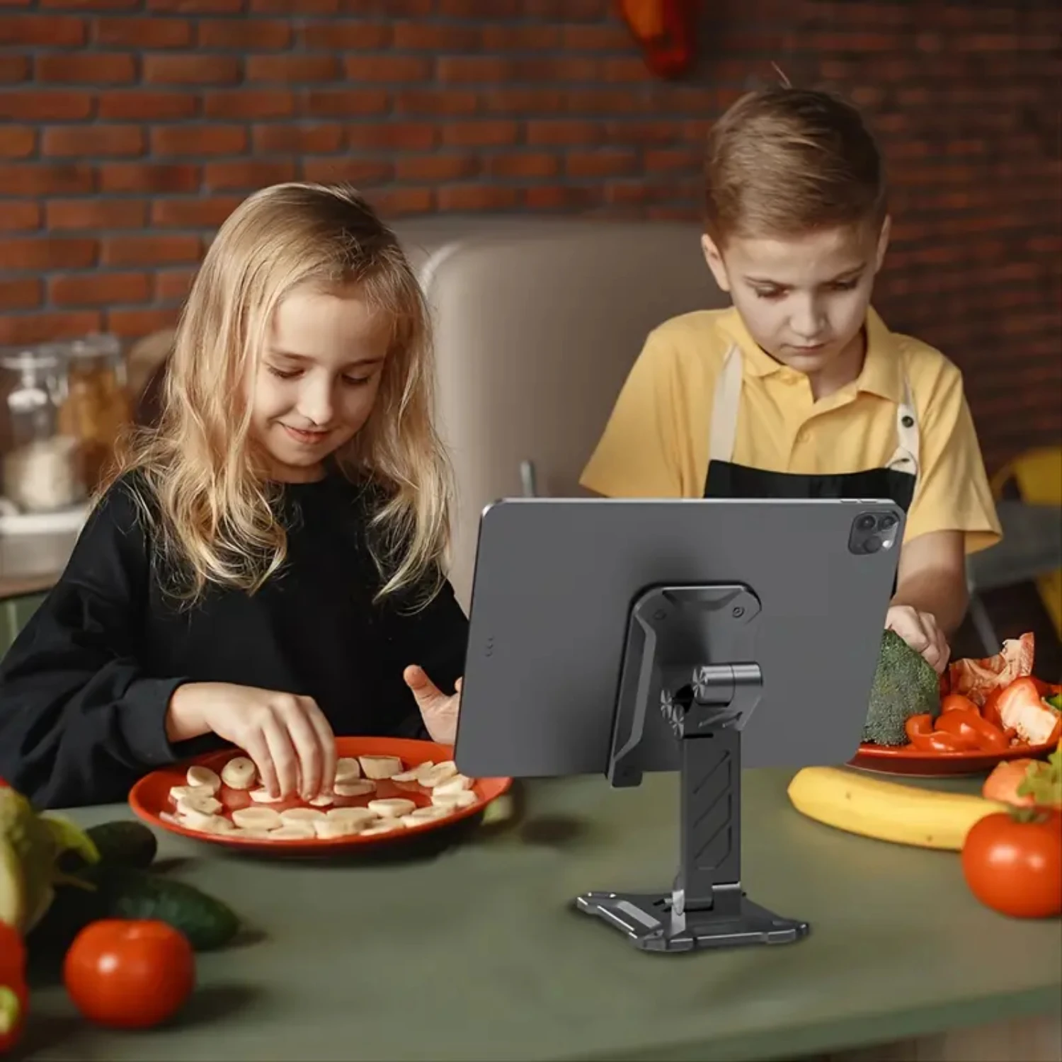 Foldable Tablet Phone Desktop Stand For IPad, Foldable Phone Holder, IPad Stand, Adjustable (Black)