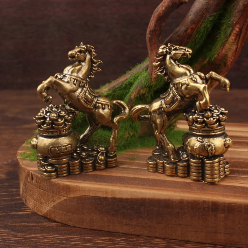 1 piece of brass horse stepping cornucopia, get rich immediately, creative crafts, small ornaments, small copperware