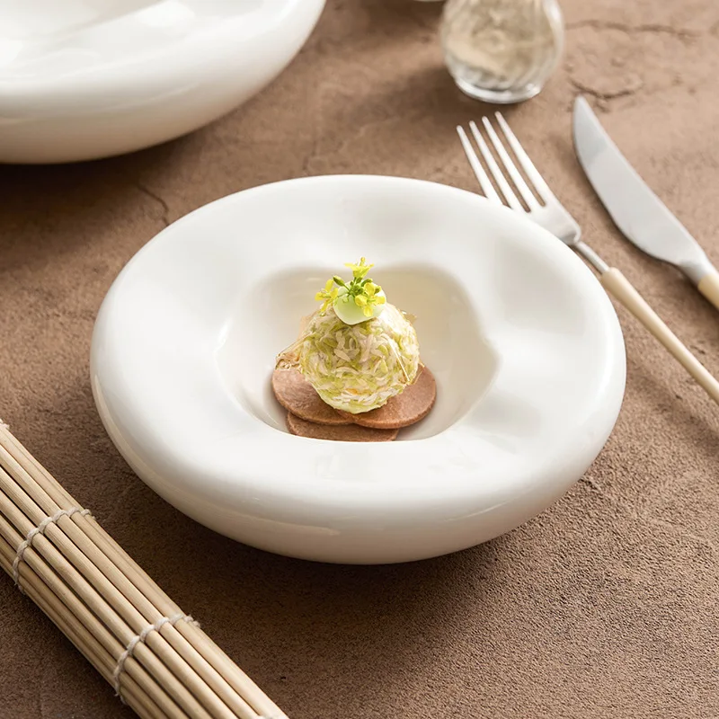 

White Porcelain Double-layer Artistic Cuisine Plate Luxury Hotel Creative Insulated Nest Shape Dessert Snack Plate