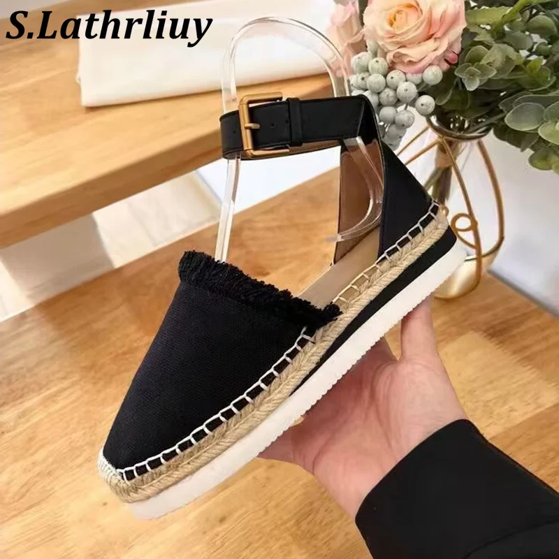 

2025 Spring/Summer Closed Toe Flat Heel Thick Bottom Sandals Women Solid Color Ankle Strap Sandalias Versatile Commuter Shoes