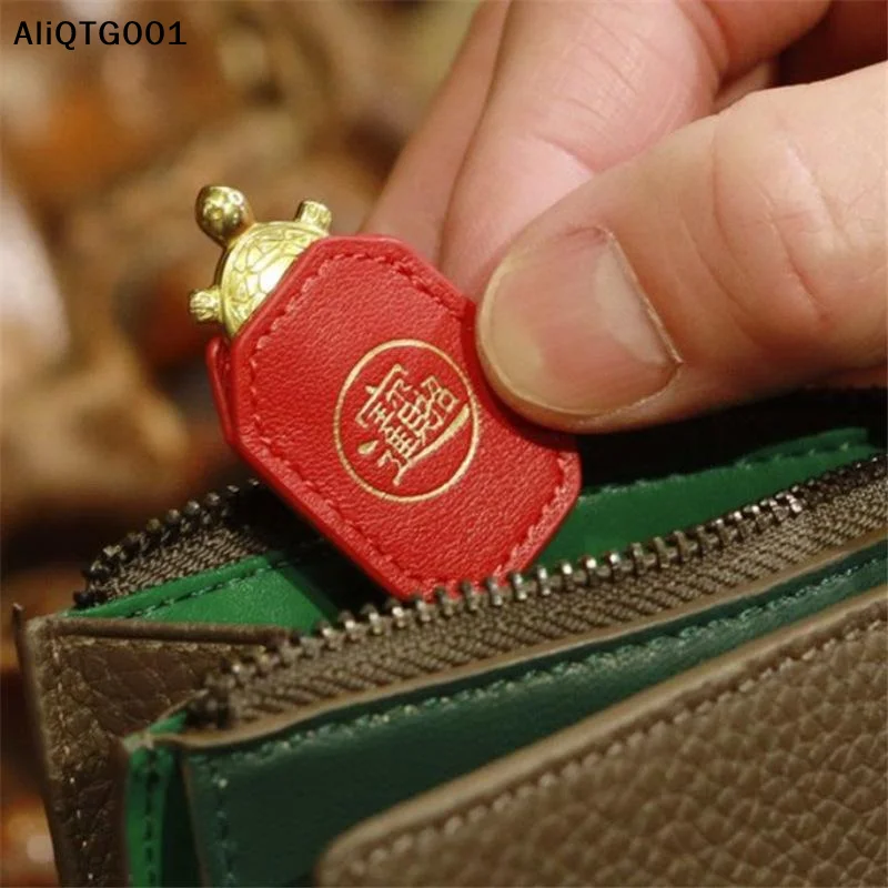 Fengshui Lucky Turtle Wallet Charm Money-Biting Turtle Ornaments for Protection And Financial Stability Decorative Longevity Sym