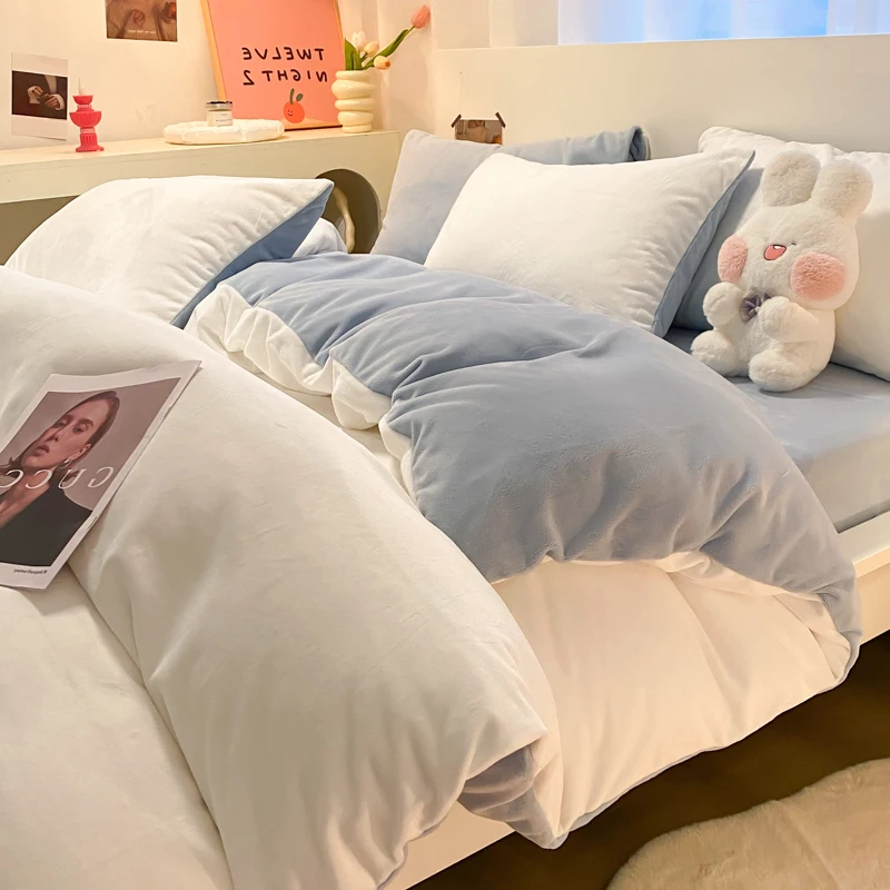 

2026 New A-class Simple Solid Color Two-piece Milk Fleece Duvet Cover Winter Warm Velvet Coral Snowflake Velvet Quilt Cover