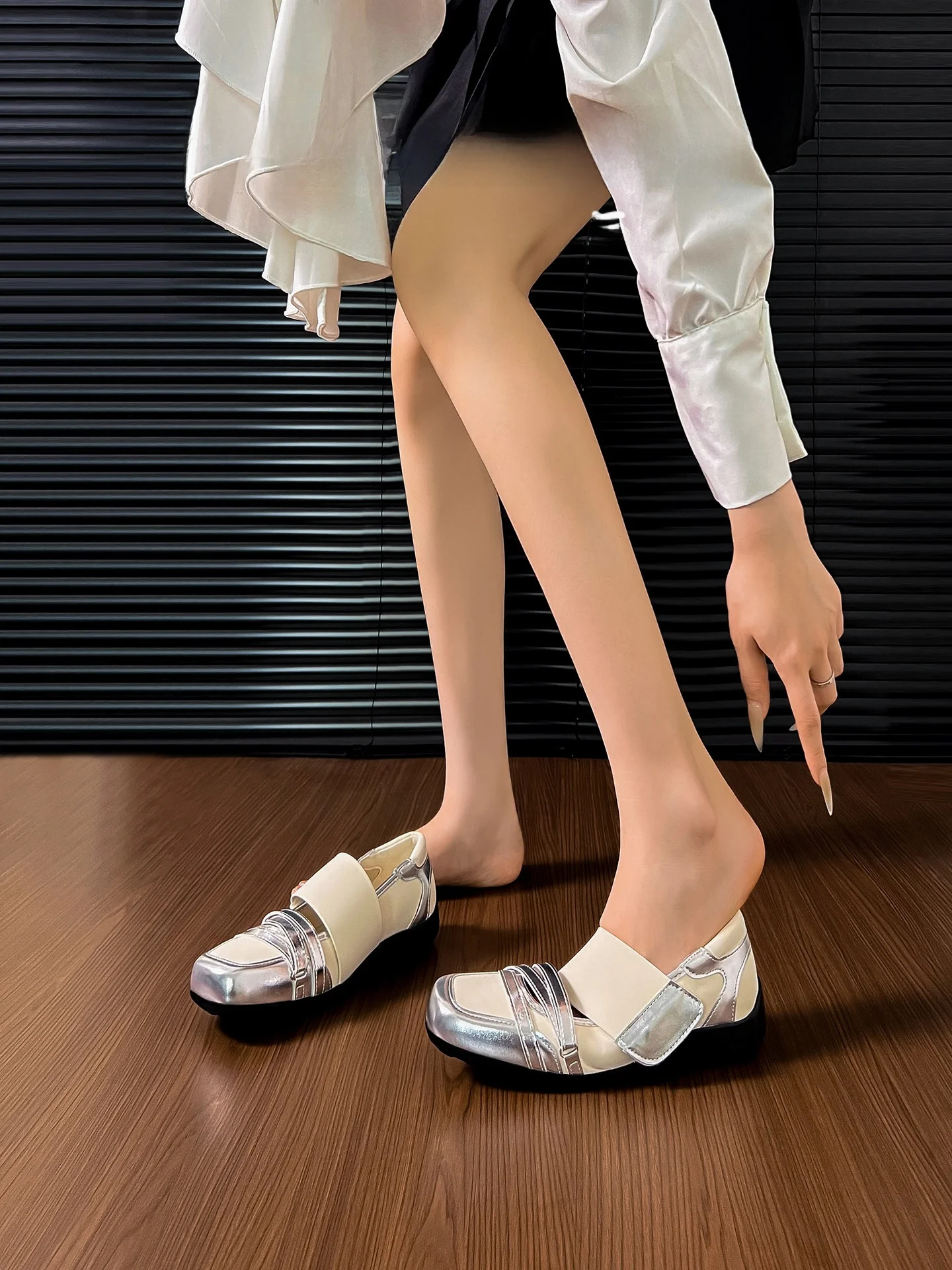 Sheepskin Mary Janes Women's Shoes Casual Spring 2026 Thick Bottom Flat Head Ballet Shoes Magic Tape Slip-On Fashionable
