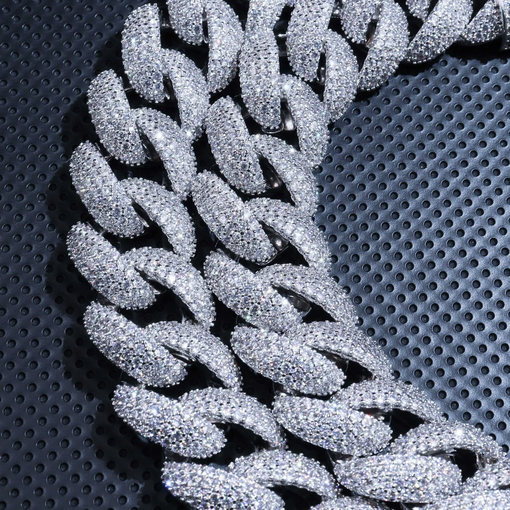 Popular 22mm Fine Jewelry 925 Sterling Silver Iced Out VVS D colorMoissanite Diamond Cuban Link Chain men