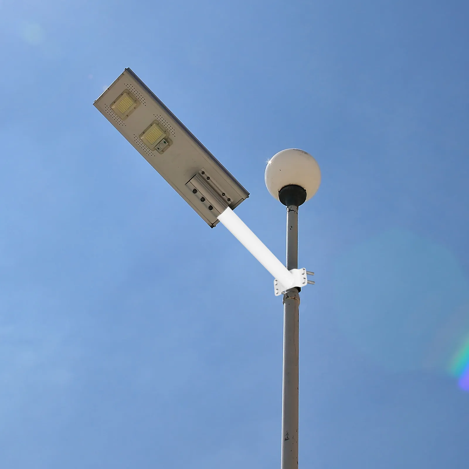 2Pcs Solar Street Light Bracket Integrated Design Sturdy Extension Arm for Outdoor Roads Gardens Lighting Pole Mounting