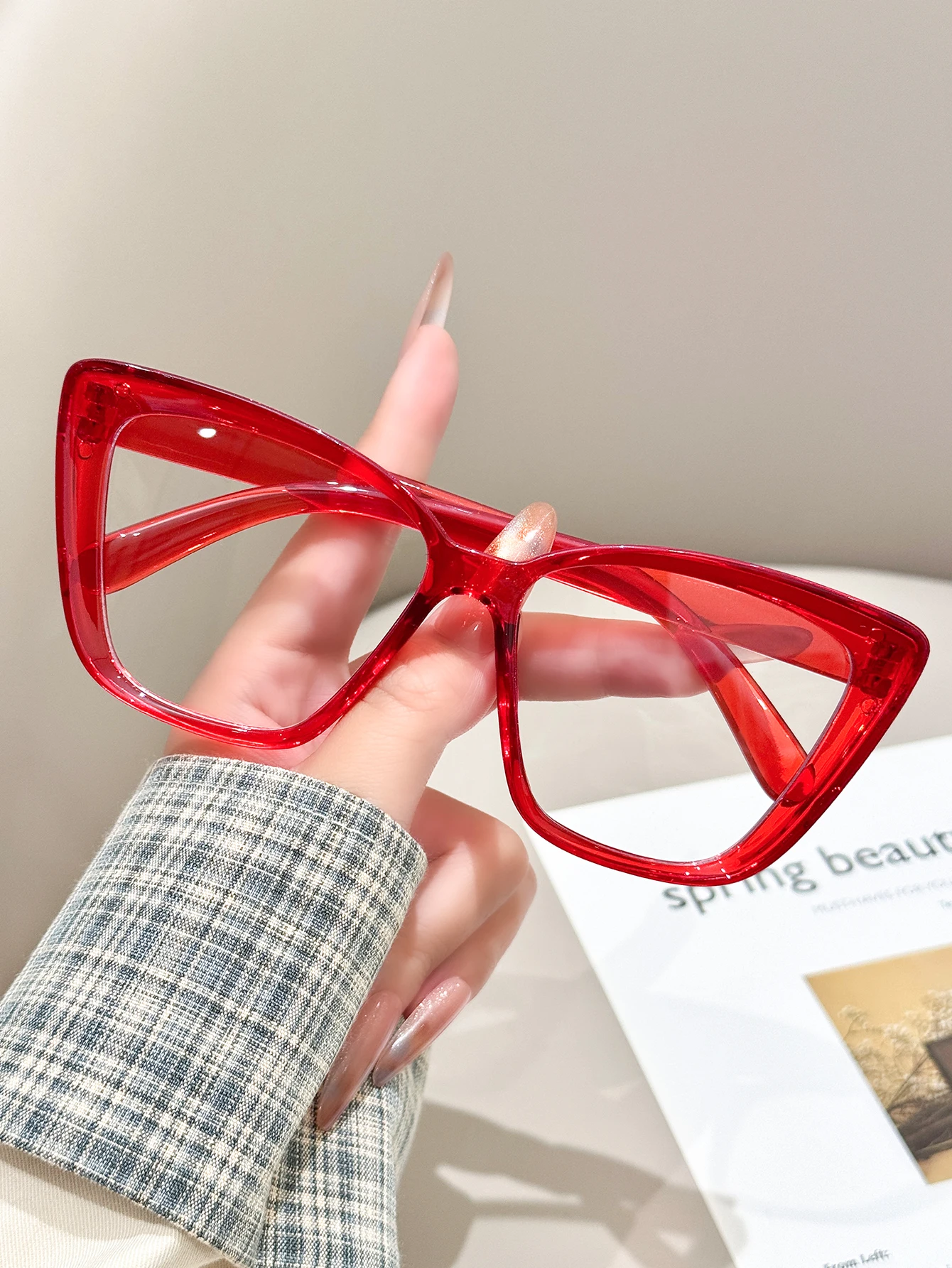 1pc Casual Transparent Red Cat Glasses for Men and Women of the Same Style, Can Be Worn for Office Gatherings