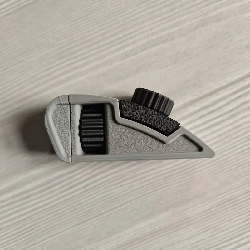 1pc Adjustable Tension Handheld Sandpaper Holder, Sandpaper Clamp, Polishing and Sanding Tool for Models and Woodworking, Quick