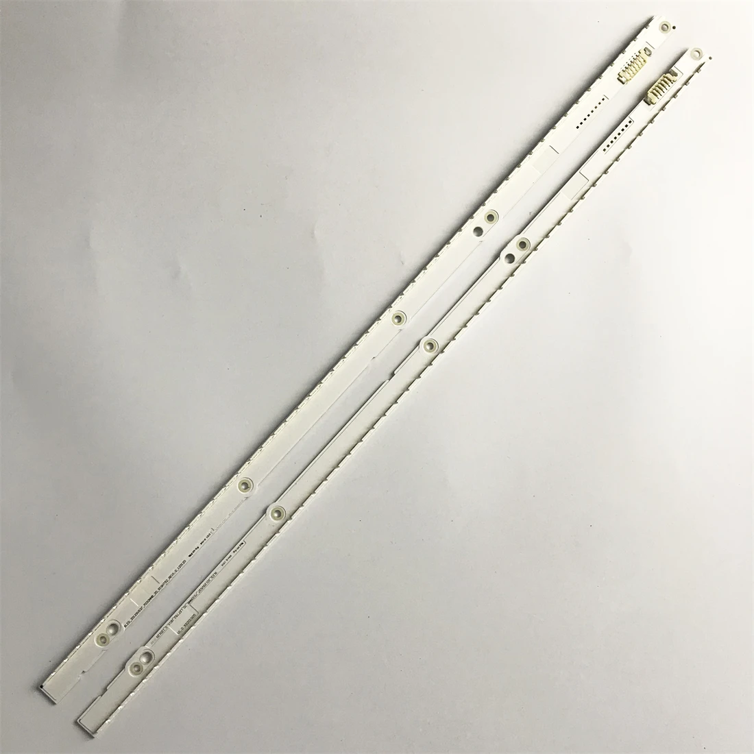 

LED Backlight Lamp strip 52leds For 37inch TV UE37ES6307U UE37ES6710 UE37ES6307 SLED 2012SVS37 7032NNB 2D UE37ES6100