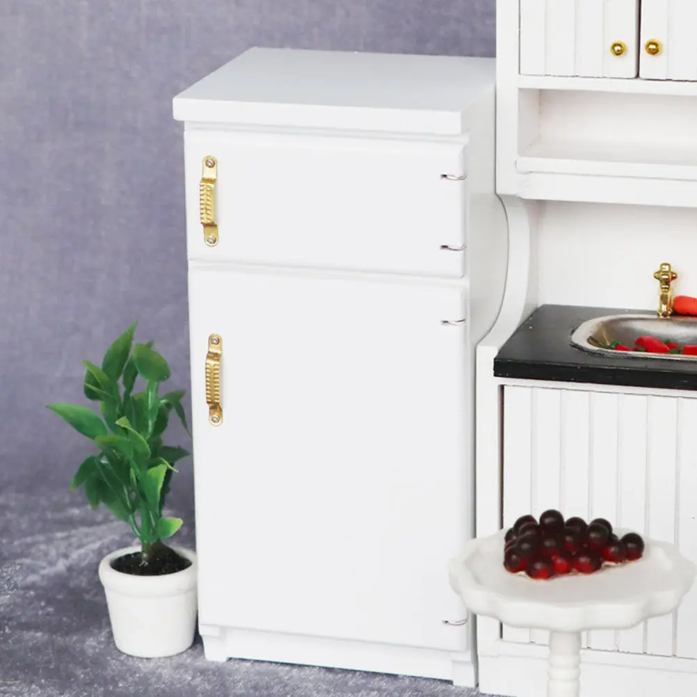 

Miniature Wooden Fridge 1:12 Size Realistic Mini House Refrigerator Smooth Edges Detailed Workmanship Ideal for Mini Home Setup