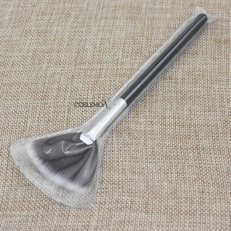 1pcs Fan Make Up Brushes Blush Highlighter Contour Loose Powder Face Brush Korean Soft Cozy Professional Make up Tools