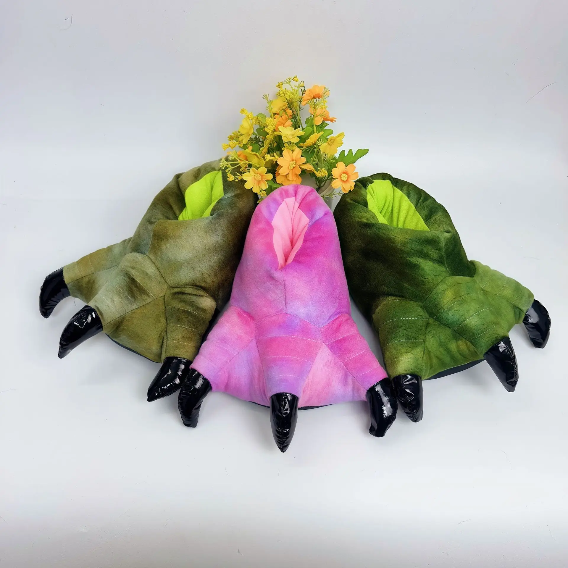 Winter Hot Selling Men's And Women's Funny Animal Claws Hairy Slippers For Home Warmth Cute Tiger Monster Claws Cotton Slippers