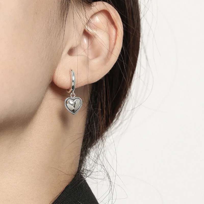 Original retro distressed S925 sterling silver glossy heart-shaped earrings women's fashion luxury boutique jewelry