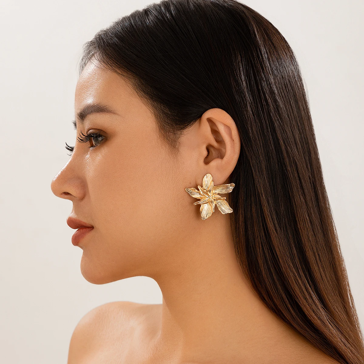 Ingemark Creative Geometric Metal Petal Flower Stud Earrings for Women Vintage Gold Color Piercing Earring Party Y2K Accessories