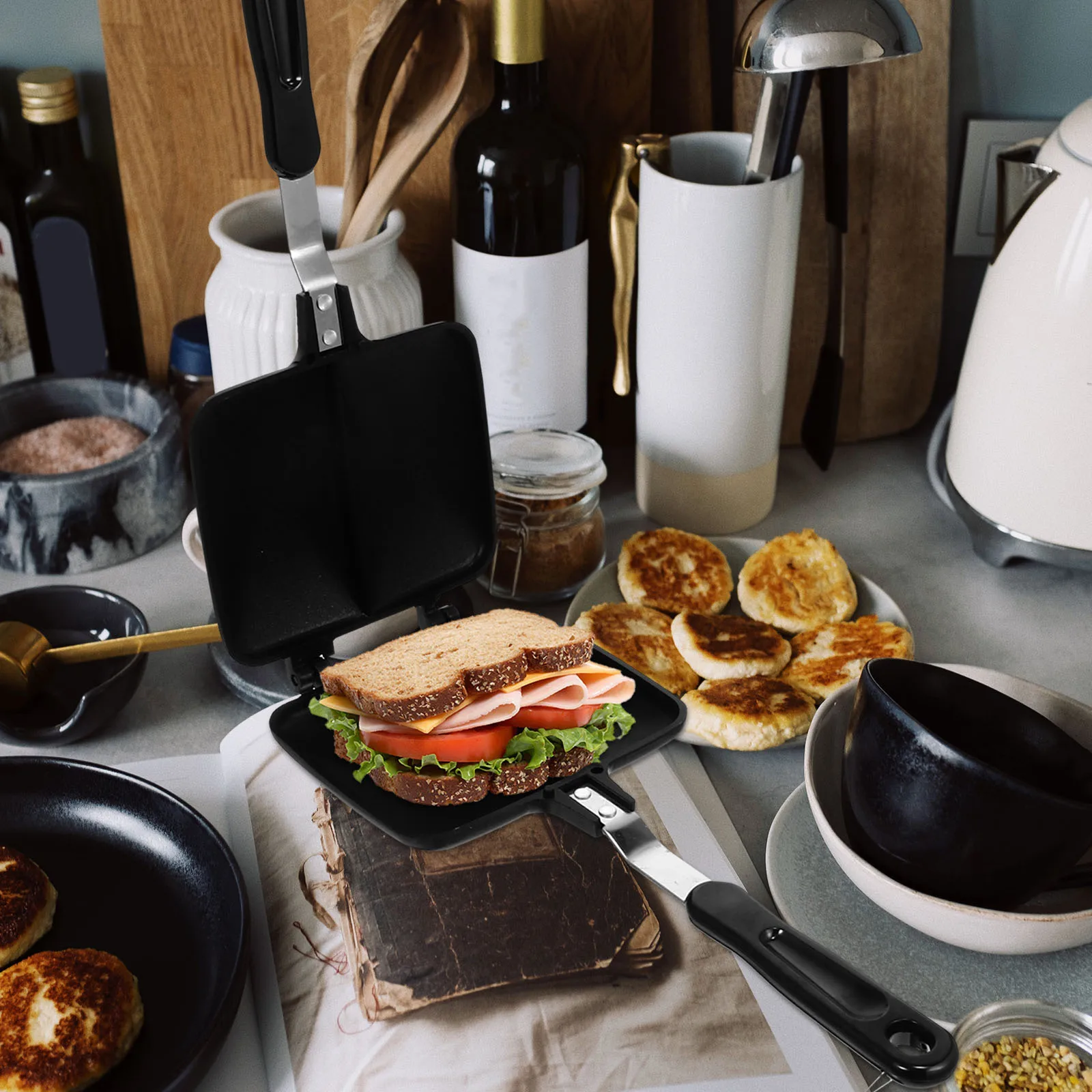 

Double Sided Heating Pan Non stick Frying S wich Maker Waffle Kitchen Cookware Practical Pancake Toast Outdoor Home Use Easy