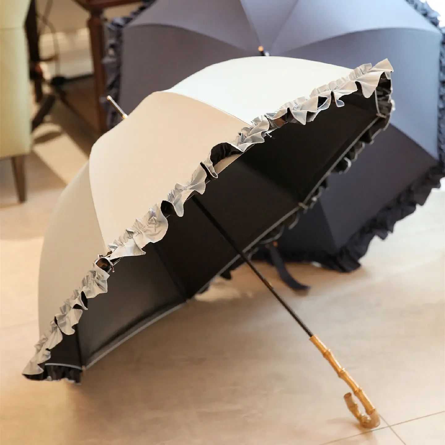Floating feather umbrella, arched princess umbrella, sunscreen, vinyl umbrella, curved handle, bamboo joint, retro wind long