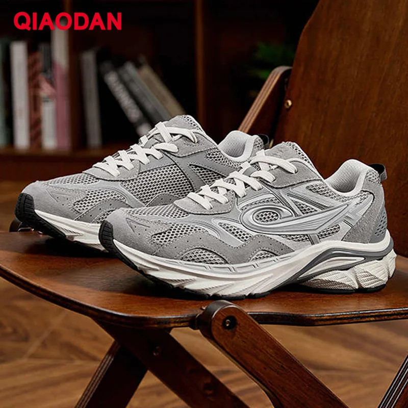 QIAODAN Running Shoes Men Casual 2025 New Autumn Non Slip Breathable Sport Shoes Footwear Comfortable Sneakers QXL043253401