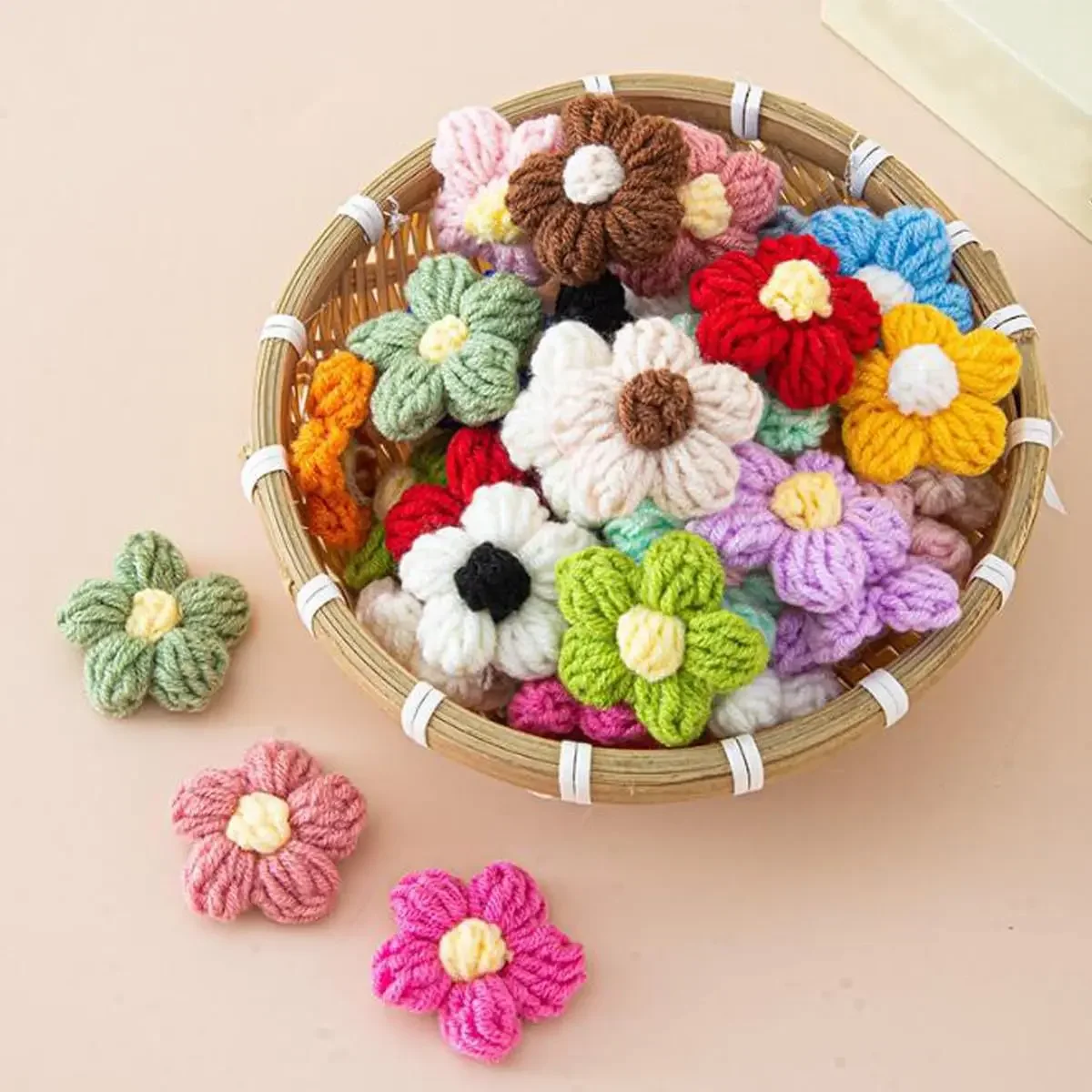 100PCS/lot DIY Knitted Flower Handmade Diy Craft Supplies Suit for Clothing Brooch Hair Accessories Puff Flowers