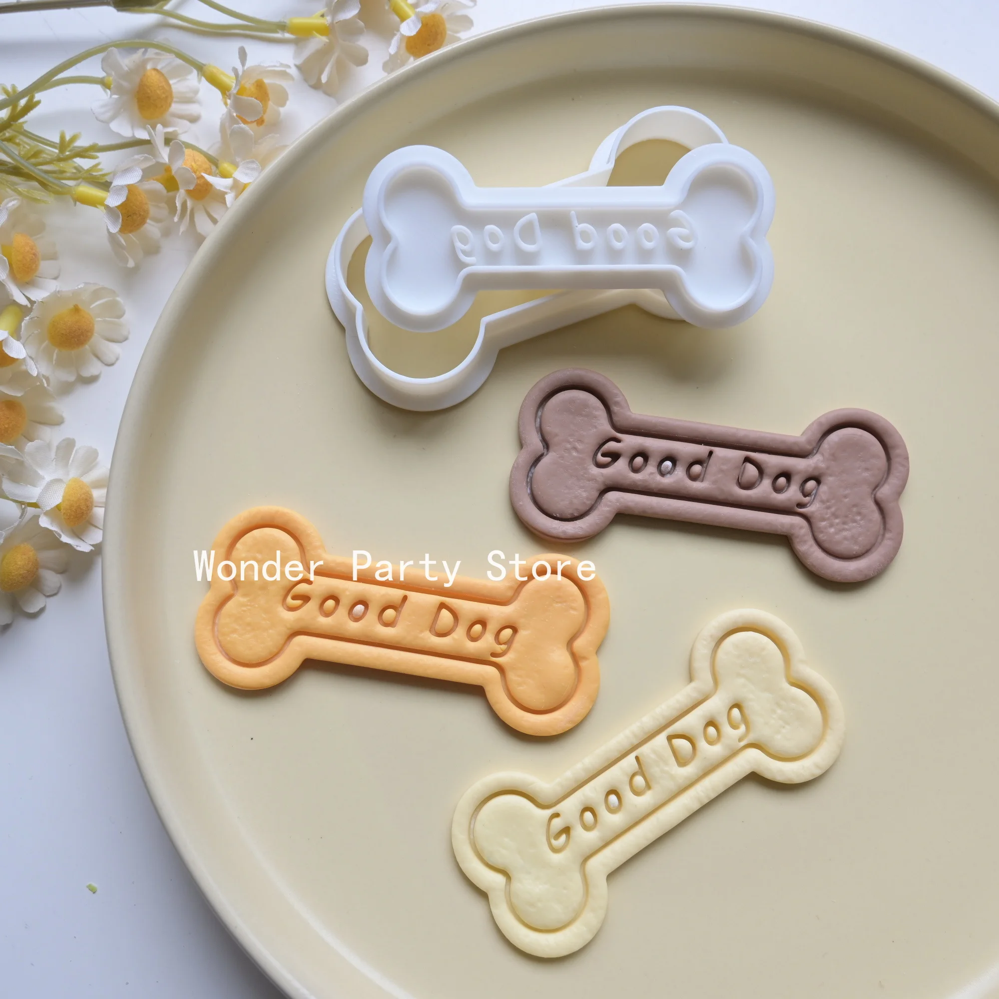 Cute Dog Bone Shaped Cookie Cutters Bone Pattern Biscuit Molds Stamps Pressable Household Baking Embossing Tools