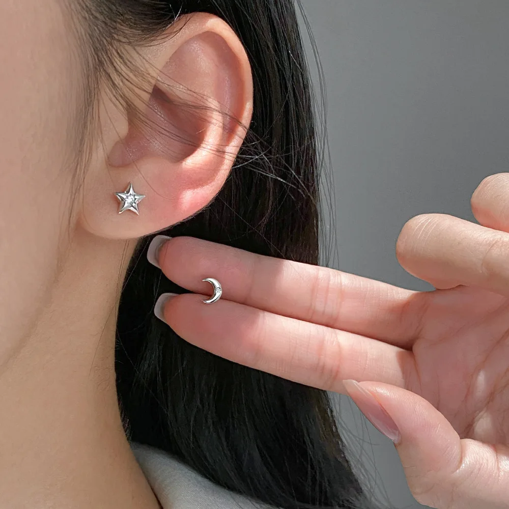 

S925 Sterling Silver Exquisite Simple Ins Stylish Versatile Small Asymmetrical Diamond Star Moon Earrings M07029