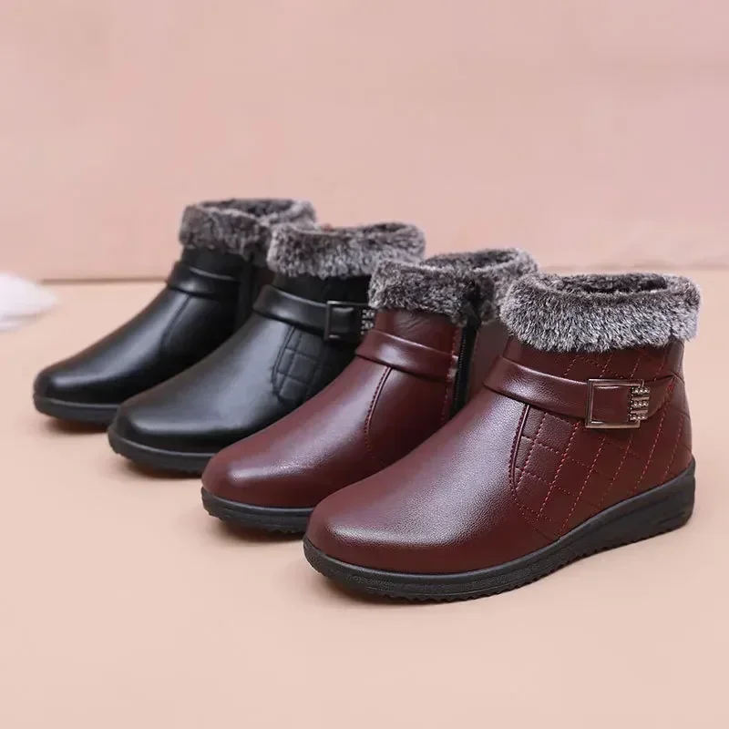 Winter Shoes Women Snow Boots with Metal Thickened Women\'s Cotton Shoes Zipper Plush Warm Leather Short Boots Mother Shoes