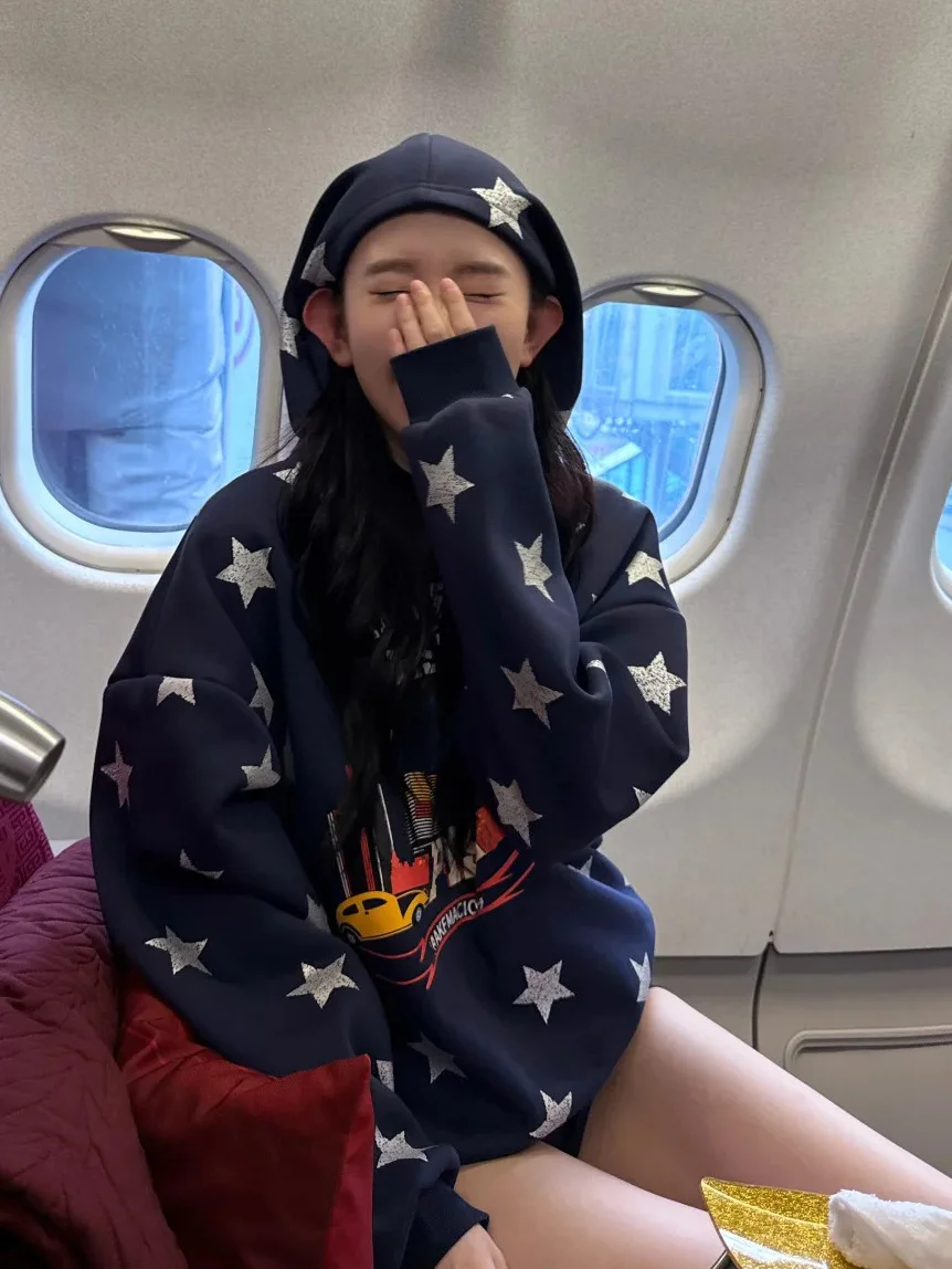 New Arrival Autumn‑Winter Hooded Sweatshirt, Unique Star Glitter Fleece‑Lined Warm Hoodie for Hot‑Girl Style.