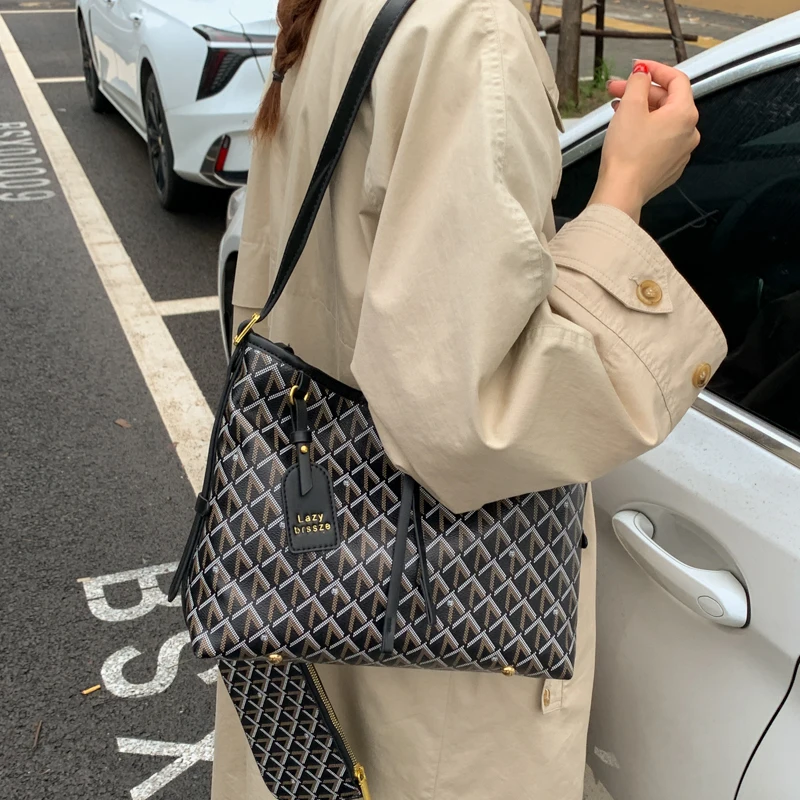 

Роскошная сумка через плечо Voguish Light во французском стиле, новинка 2023 года — высококачественная модная универсальная сумка для изысканных женщин