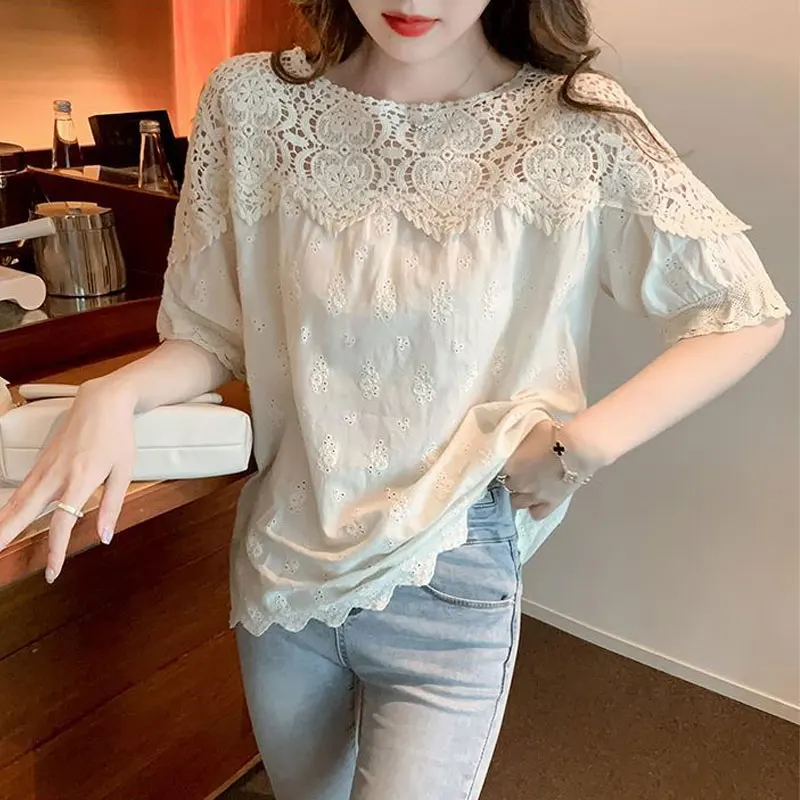 Summer Vintage Lace Hollow Out Patchwork Shirt Women\'s Clothing Solid Color All-match Stylish O-Neck Loose Short Sleeve Blouse