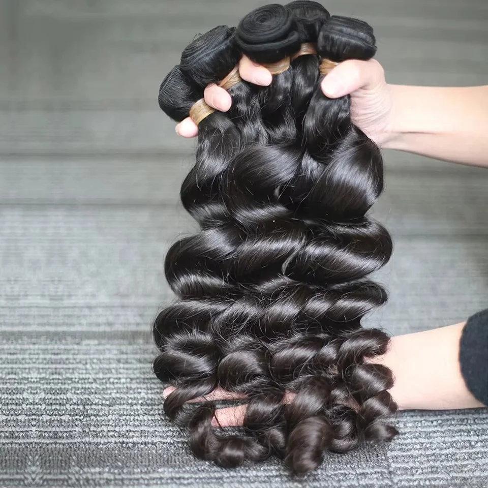 

Свободные волнистые пучки необработанных волос Remy, наращивание индийского плетения, необработанные, 100% человеческие волосы, натуральный черный для женщин, двойной уток