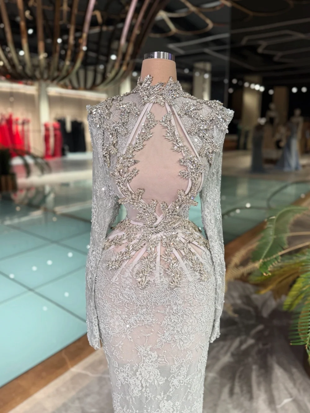 Embroidered Lace Dreamy Evening Dress Luxurious Silver Crystal Party Gown 2026 Customized Fashion Straight Long Banquet Gowns