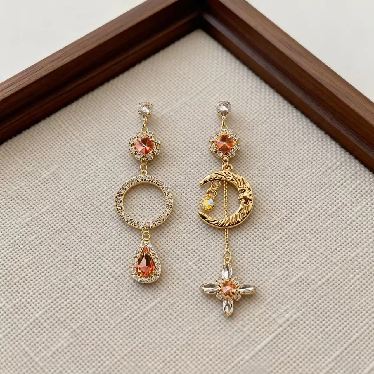 French Court Style Zircon Starry Moon Tassel Earrings Sparkling Crystal Star Jewelry for Women Party Exquisite Gifts 2026