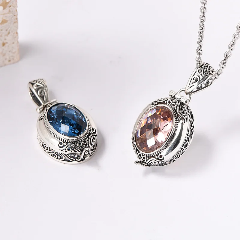 Openable Pendant Shiny Zircon Color Scheme Jewelry Small Notes Can Be Hidden in The Open Mechanism Secret Passage of The Pendant