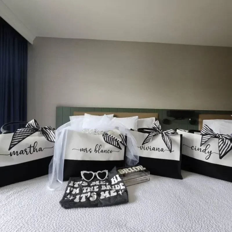 

Персонализированная пляжная сумка-тоут для подружки невесты, джутовые сумки, сумка из мешковины с индивидуальным именем для невесты, подарки для подружки невесты, товары для медового месяца