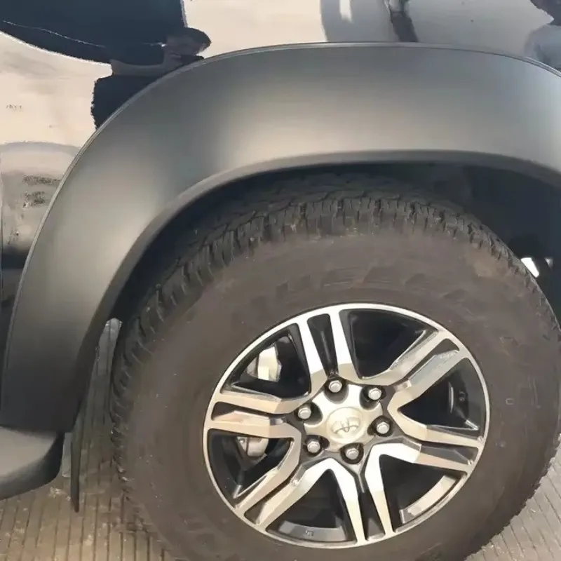 

Modification Hot Sale ABS Carbon Fiber Black Color Style Car Wheel Fender Flares for Fortuner 2016-on