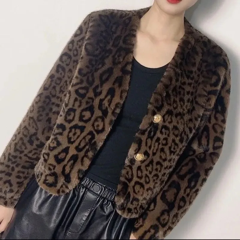 2026 Winter High-End Gold Mink Leopard Print Short Jacket V-Neck Thickened Fur Integrated Fashion Leopard Print Faux Fur Jacket