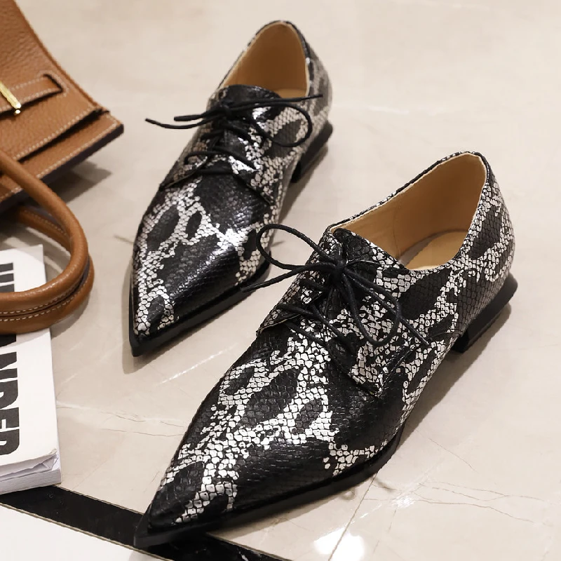 Snake Print Women Loafers Shoes Casual Low Heels Fashion Lace-up Boat Shoes Lady Sexy Pointed Snake EURO Style Oxford Shoes
