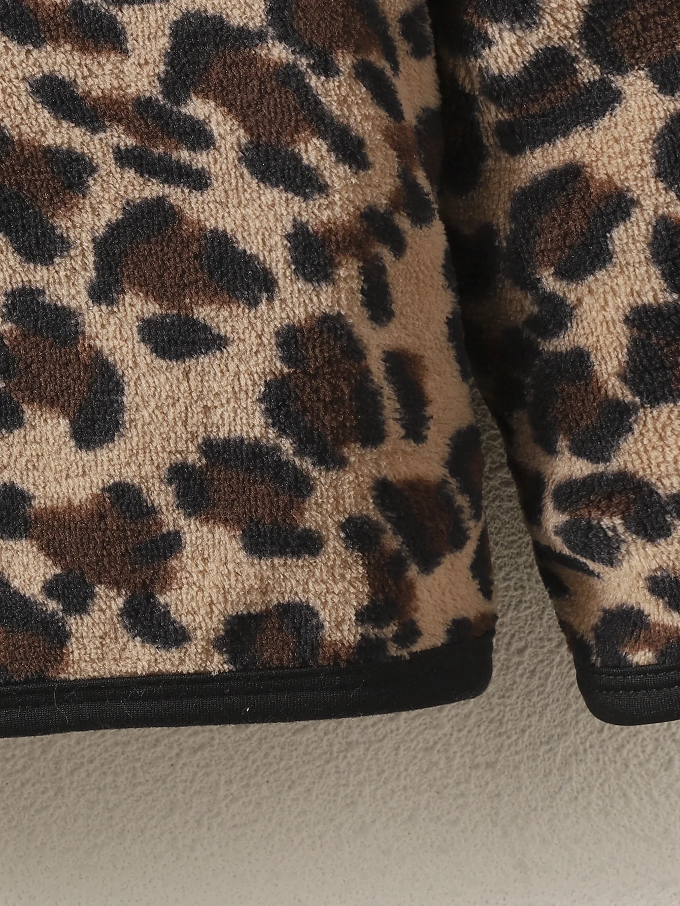 Autumn And Winter Boys And Girls Coat Round Neck Long Sleeve Leopard Pattern Zipper Warm Top Fashion Kids