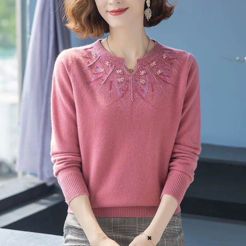 2023 Autumn New Solid Color Round Neck Long Sleeve Cashmere Sweater Women Vintage Embroidered Rhinestone Pullovers All-match Top